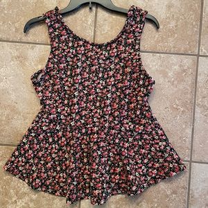 Babydoll tank with stretchy material